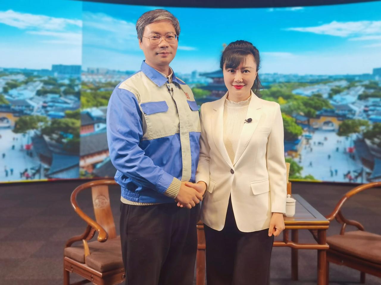 采访苏州某科技型公司董事长吴总，他们的主要业务是半导体分立器件、集成电路设计、制