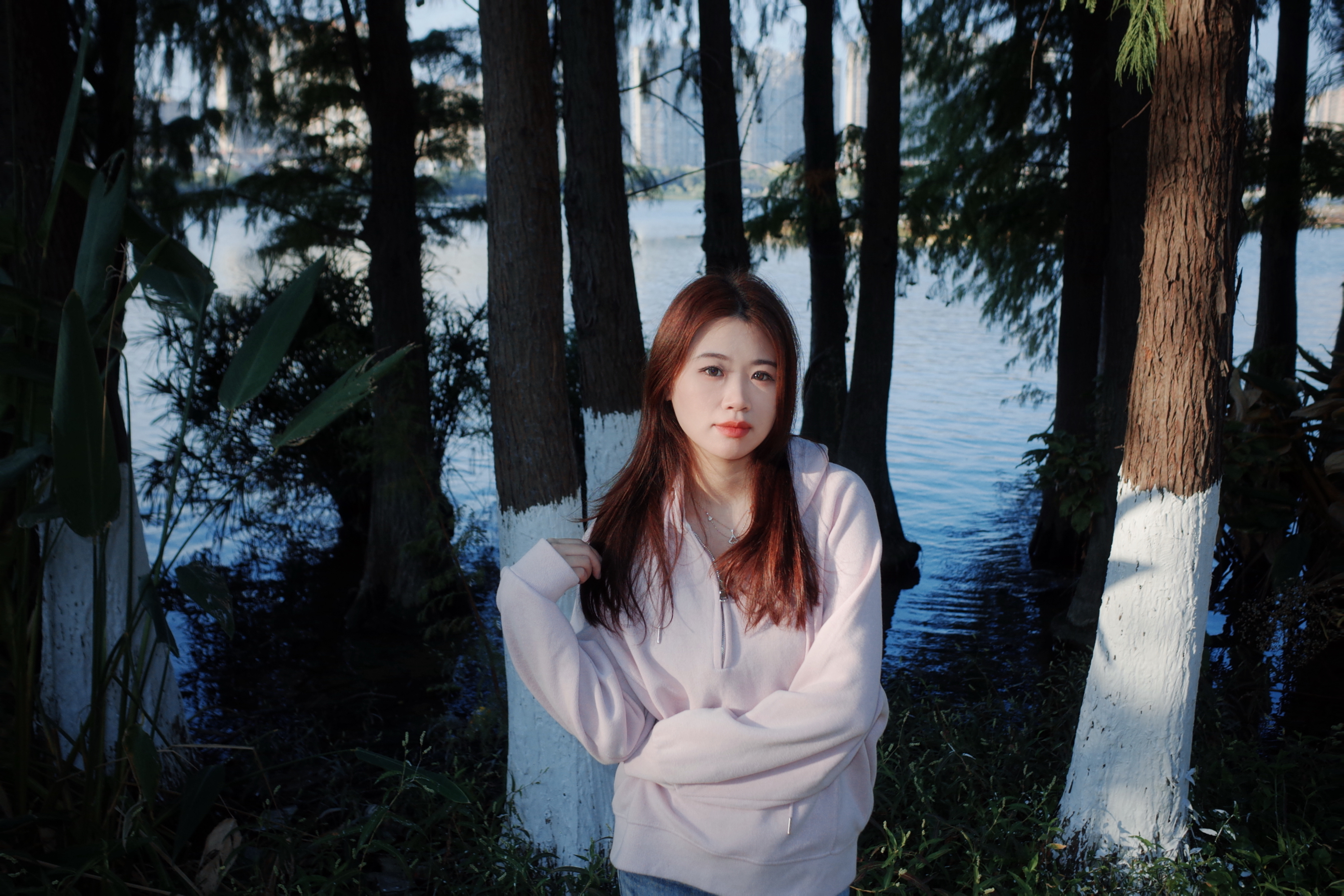 理光拍的就是很绝啊，后期加了一点柔光，就有 hdf 的那种感觉了