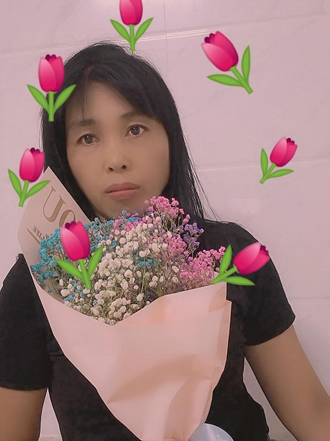 离婚六年里一直嫁不出的原因，现在的人不论男女都是很现实的，离婚后的女人而且还要养