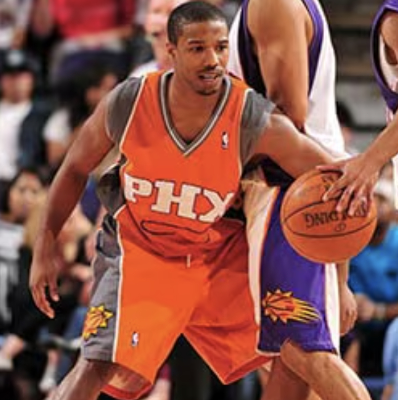 你们也许不知道，今年的奥斯卡影帝迈克尔-B-乔丹曾经为菲尼克斯太阳效力过（不是）