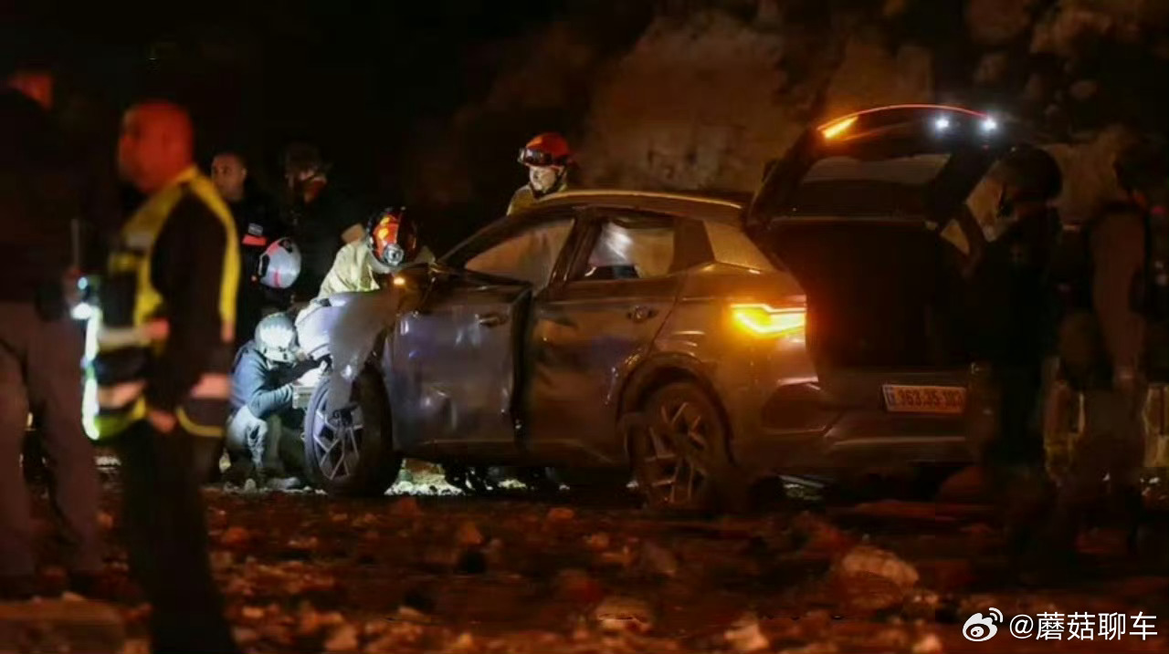 比亚迪元plus贴身挨了一发导弹不是我勒个去！贴脸硬扛可还行！哈哈哈哈哈牛，真的