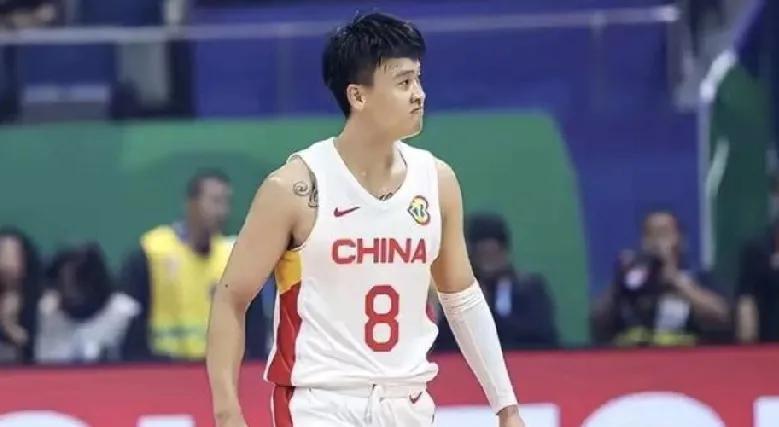 姚明下课实属被冤！中国男篮90-68约旦男篮！3大不可否认的事实：
1.赵睿攻防