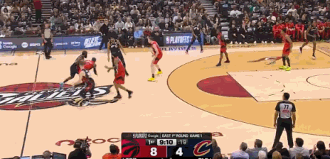 莫布里暴扣！！ 