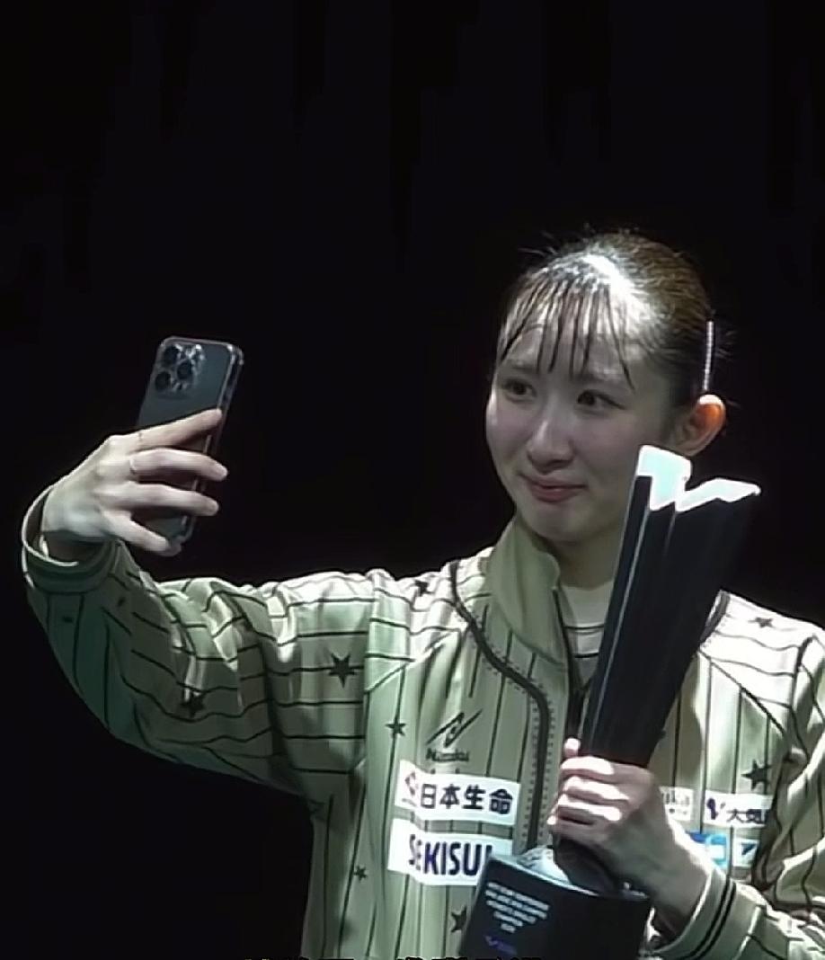 早田希娜不遇到孙颖莎，打削球手还是很全面的，获得巴西常规挑战赛女单冠军。

她先