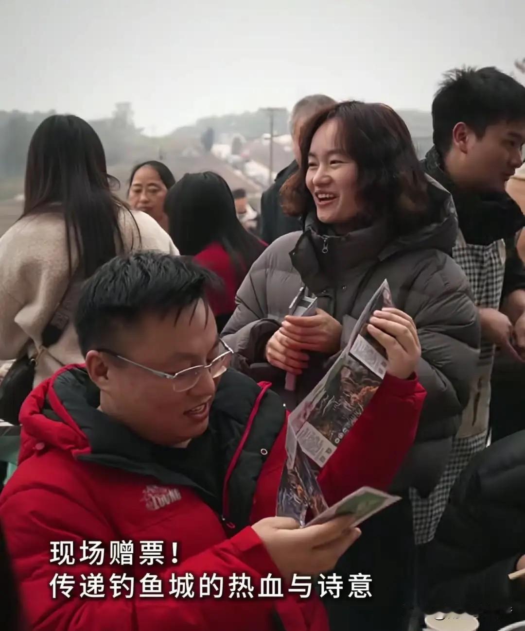 合川文旅这波操作
简直把“趁热打铁”玩明白了！

凌晨两点摸黑上门搭手，哪是简单