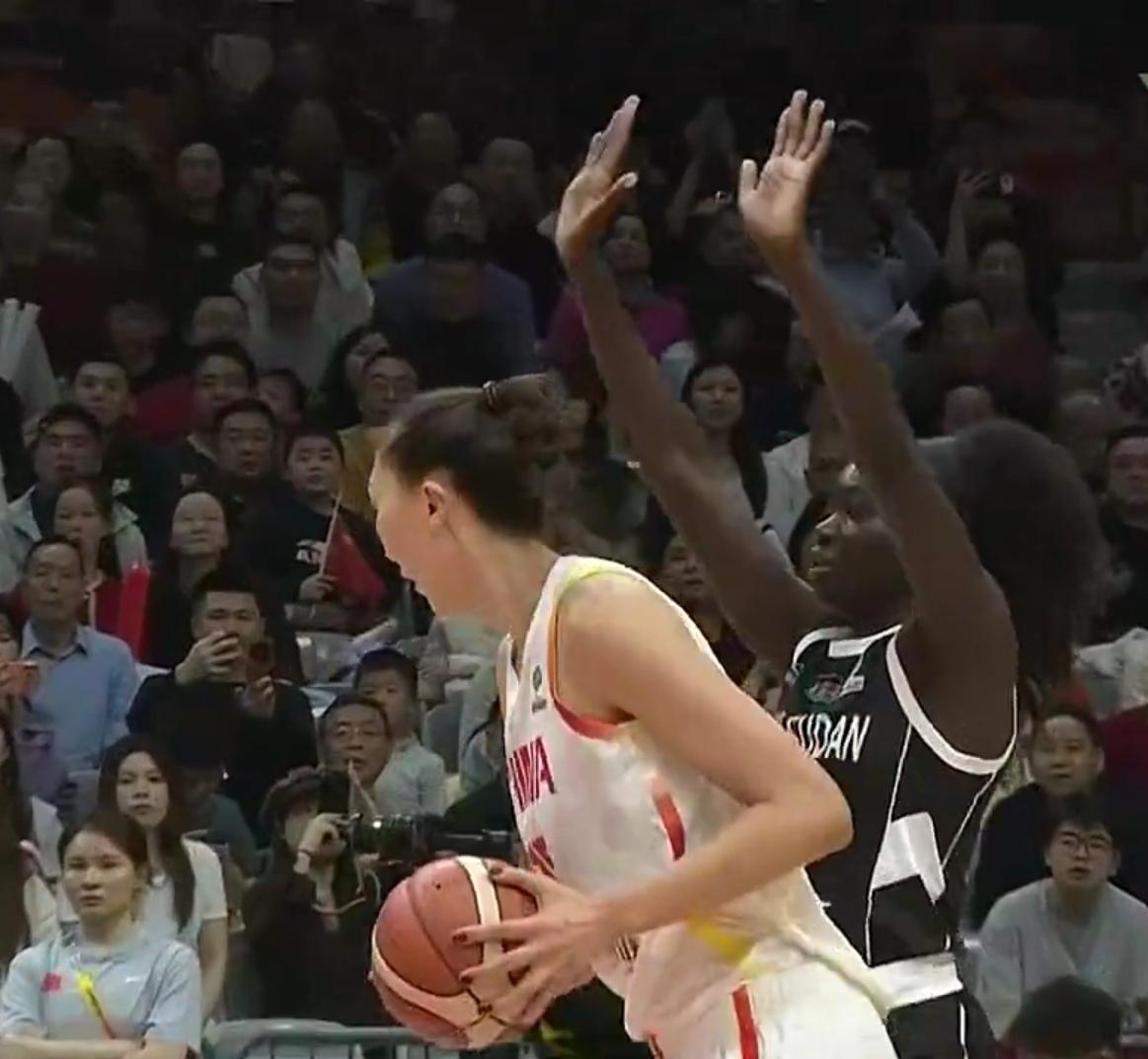 女篮世界杯资格赛第三轮：中国女篮86：76战胜南苏丹女篮

        北京