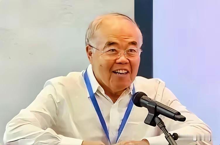 中国社科院台湾研究所原所长周志怀在京台学者共研会上称：中美在台湾问题上若能扩大共