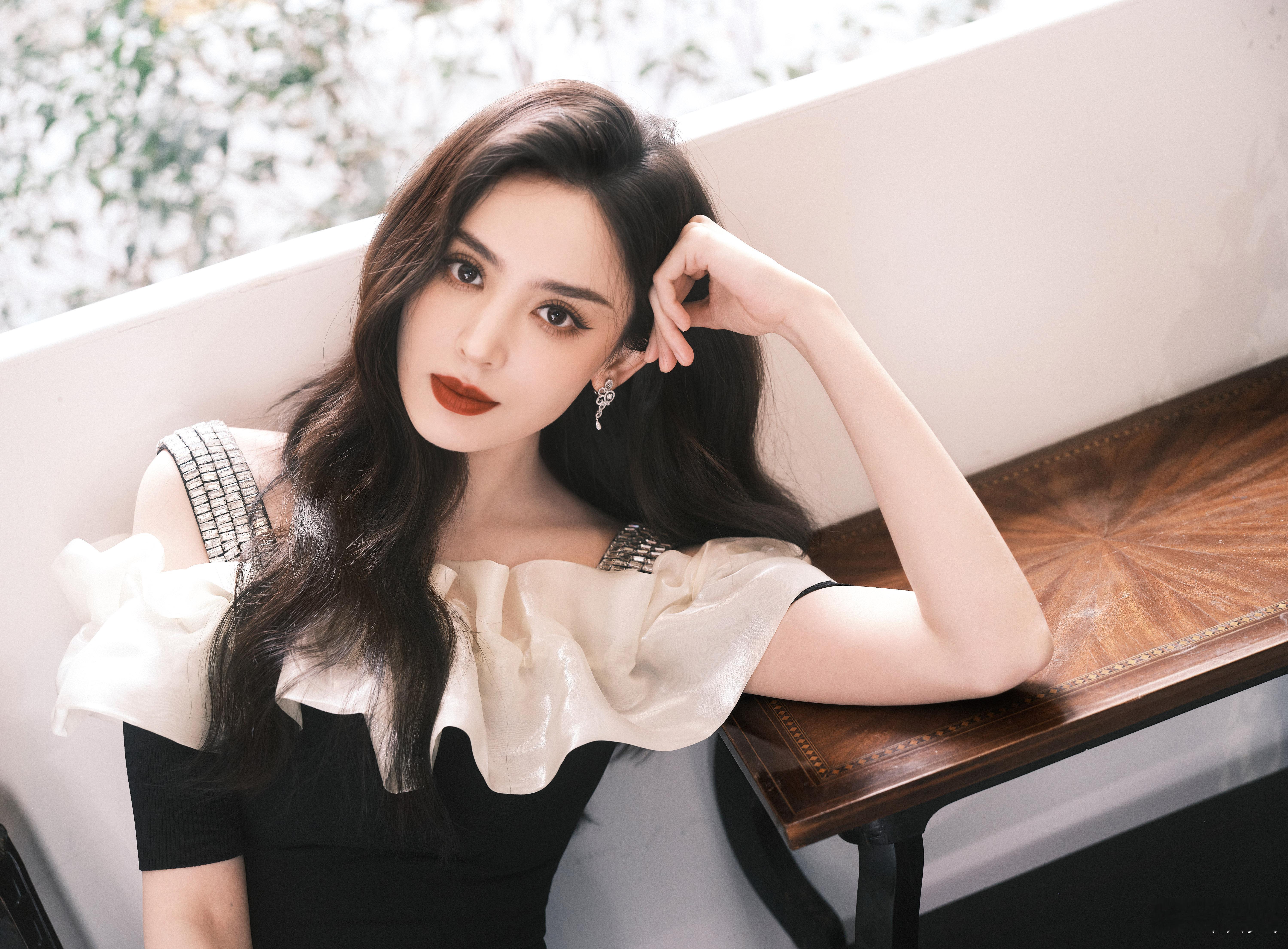 👠古力娜扎 