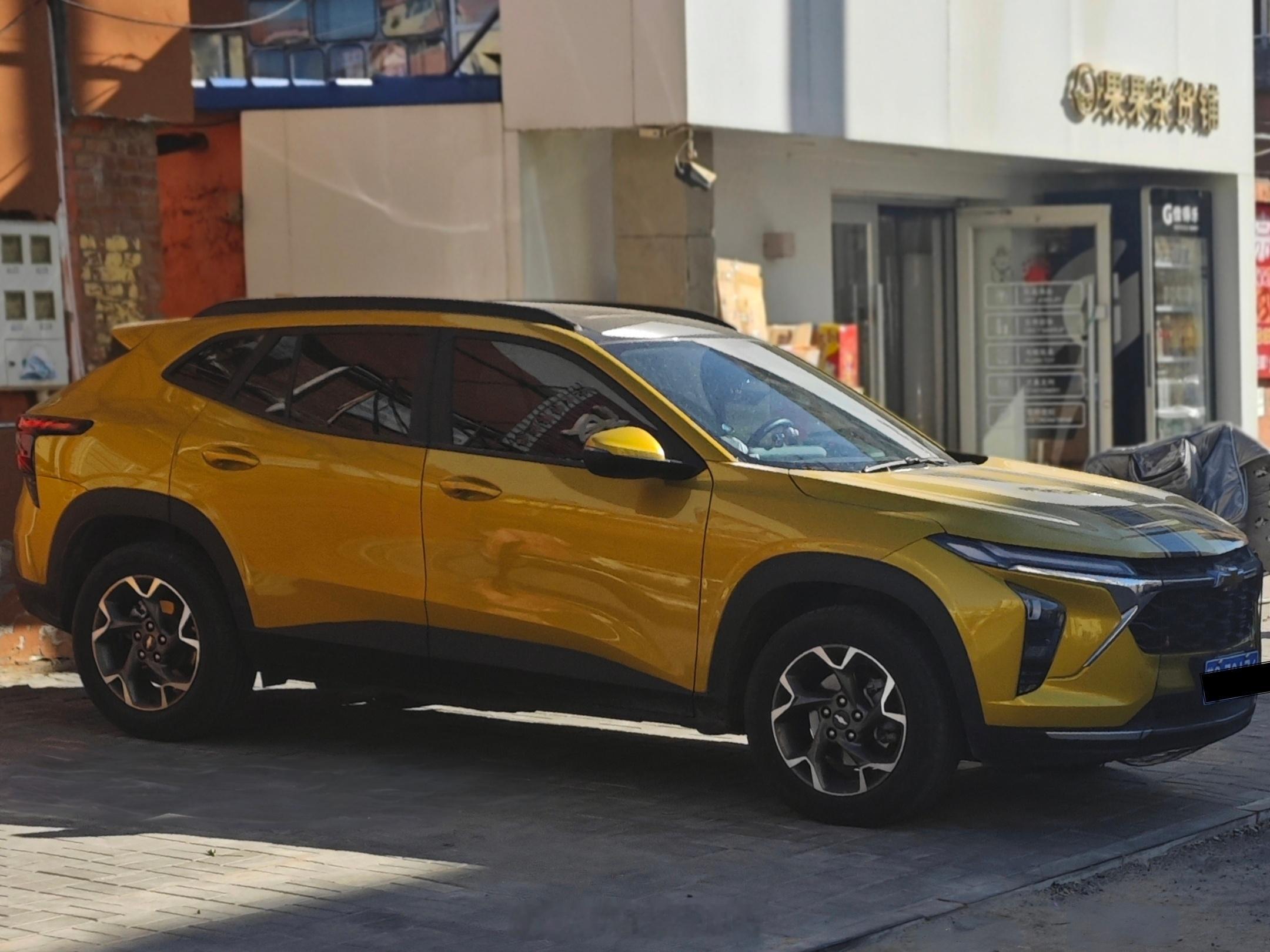 雪佛兰星迈罗(Seeker)，中文名字很唬人，但和大黄蜂科迈罗风毫无关联。它实际