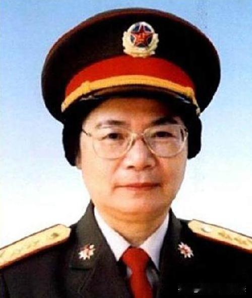 说起中国开国元帅的后人，聂力的人生，从来不是靠着父辈光环的顺遂坦途，而是一步一个