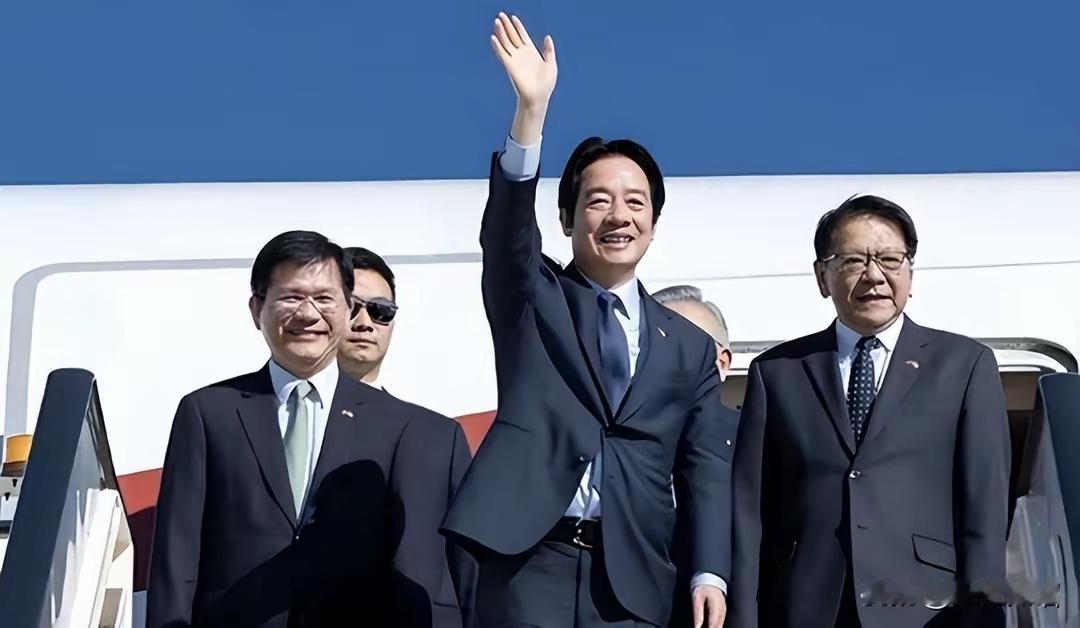 赖清德出访像小偷，生怕人发现。回来像赢了钱的赌棍，趾高气扬。
      统派都