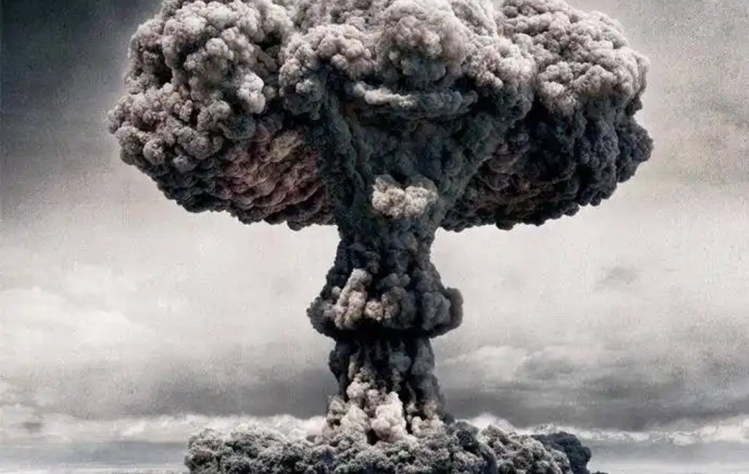 美国请日本吃完原子🥚后，日本就很友好，同理可以得出，想和日本友好，就得请他吃原