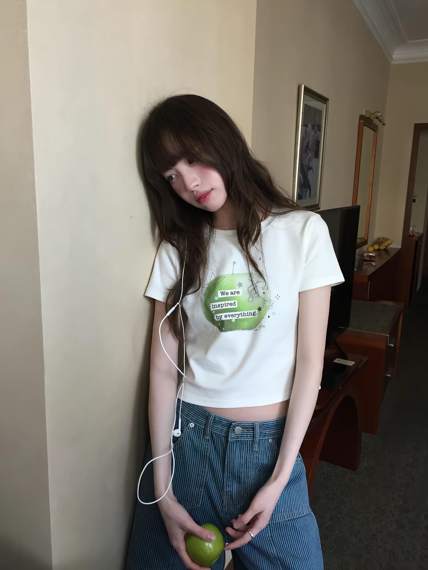 最后 她想大声地讲述这一年。