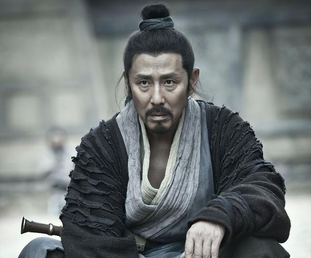 当年刘邦称帝后，在一次回家探望时，被刘太公生气的责问：“儿子啊，你给了那么多人封