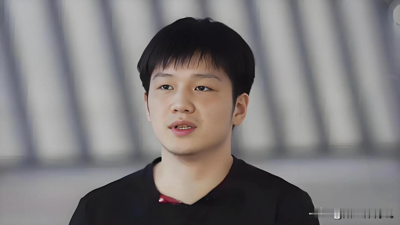 今天向鹏对战莫雷加德，推测樊振东分享3 个心得：

1、要在短时间内适应小莫的打