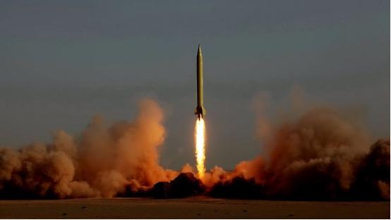 伊朗向美英军事基地发射弹道导弹
《华尔街日报》报道，3月20日，伊朗至少用两枚中