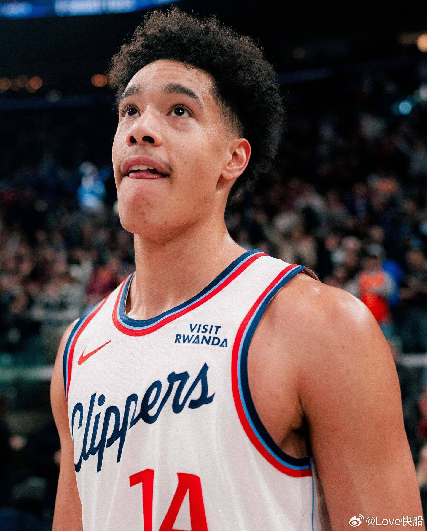 当地时间3月14日，让我们一起祝亚尼克-科南-尼德豪泽23岁生日快乐！新秀赛季的