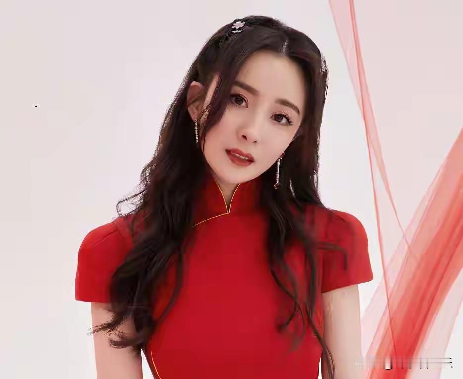 2026年1月14日，青年演员金晨在直播中透露自己尚未收到央视春晚的邀请，并幽默