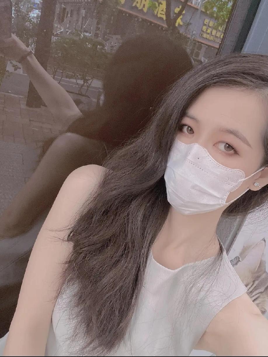 清雅脱俗的美到底长啥样？ 美女 甜美 甜妹 自拍