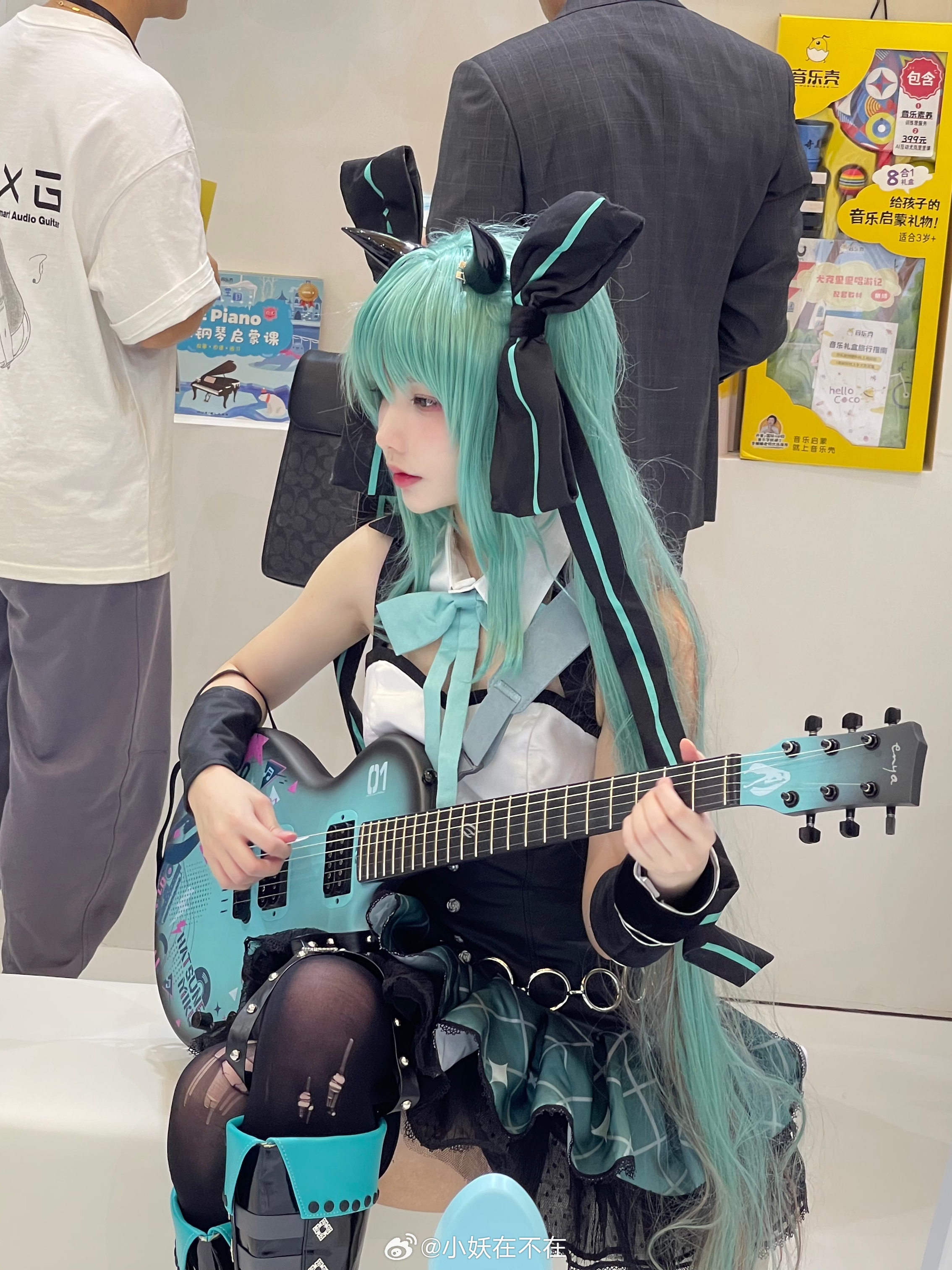 上海乐展有活的初音未来！上海乐展 初音未来 cosplay 上海·上海新国际博览