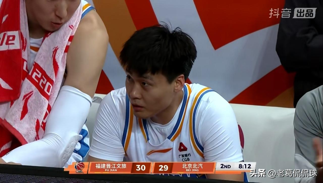 北京北汽巨星赵睿真是太让人惊喜了！在今天北京北汽客场挑战福建晋江文旅的比赛中，目