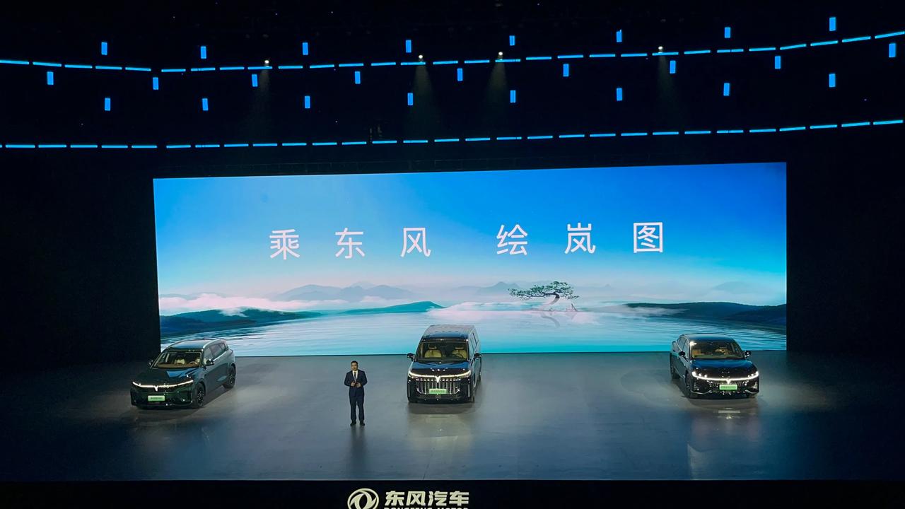 #岚图汽车# 岚图定下了一个小目标，年底月销1万辆，今年锁定5万辆！