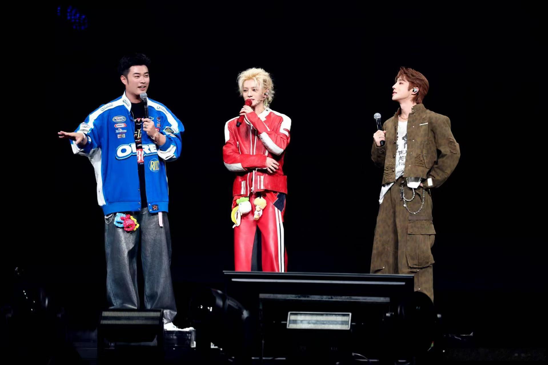 鹿晗武汉精彩定格鹿晗精彩定格鹿晗精彩定格，帅气，米兔 ​​​