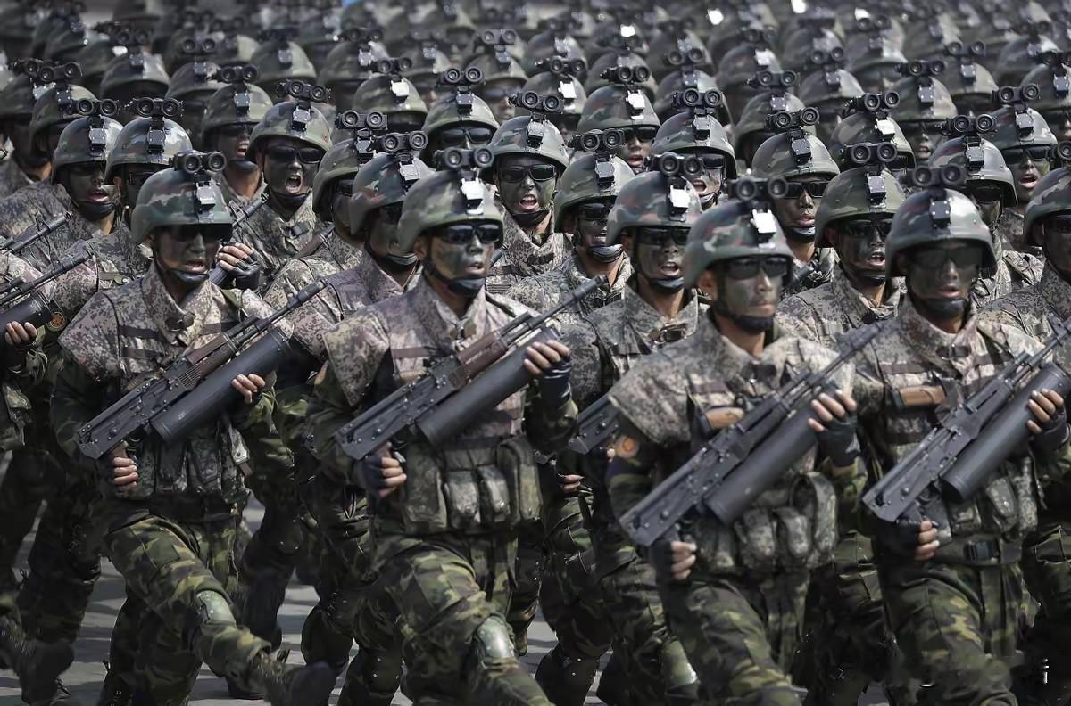 最近，泽连斯基依据乌克兰情报部门提供的情报，反复向外宣称战场上已发现朝鲜产导弹，