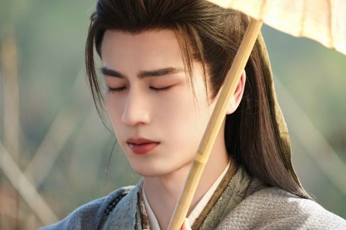 谢征执伞张凌赫谢征金戈破千钧张凌赫谢征金戈破千钧，谢征执伞，期待住这个武安侯的正