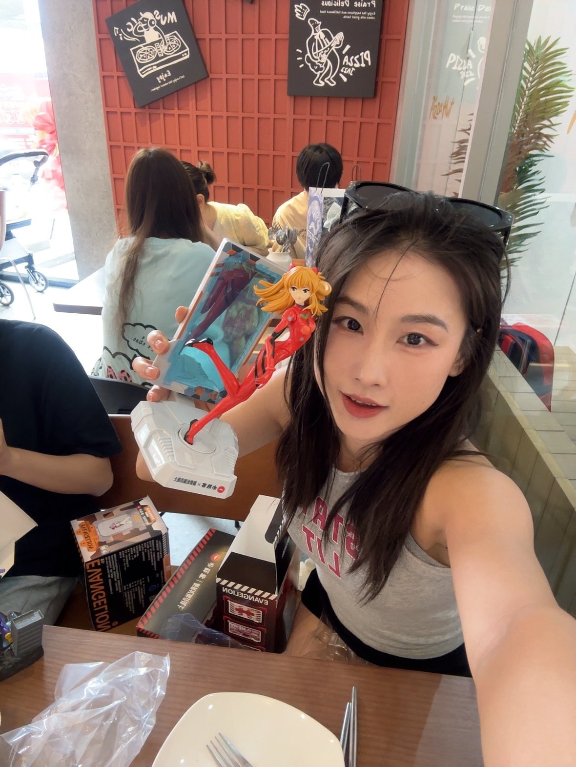 为了周边吃了一天披萨晚上踩单车30分钟吃饭跑步和恋爱全民runninglove即