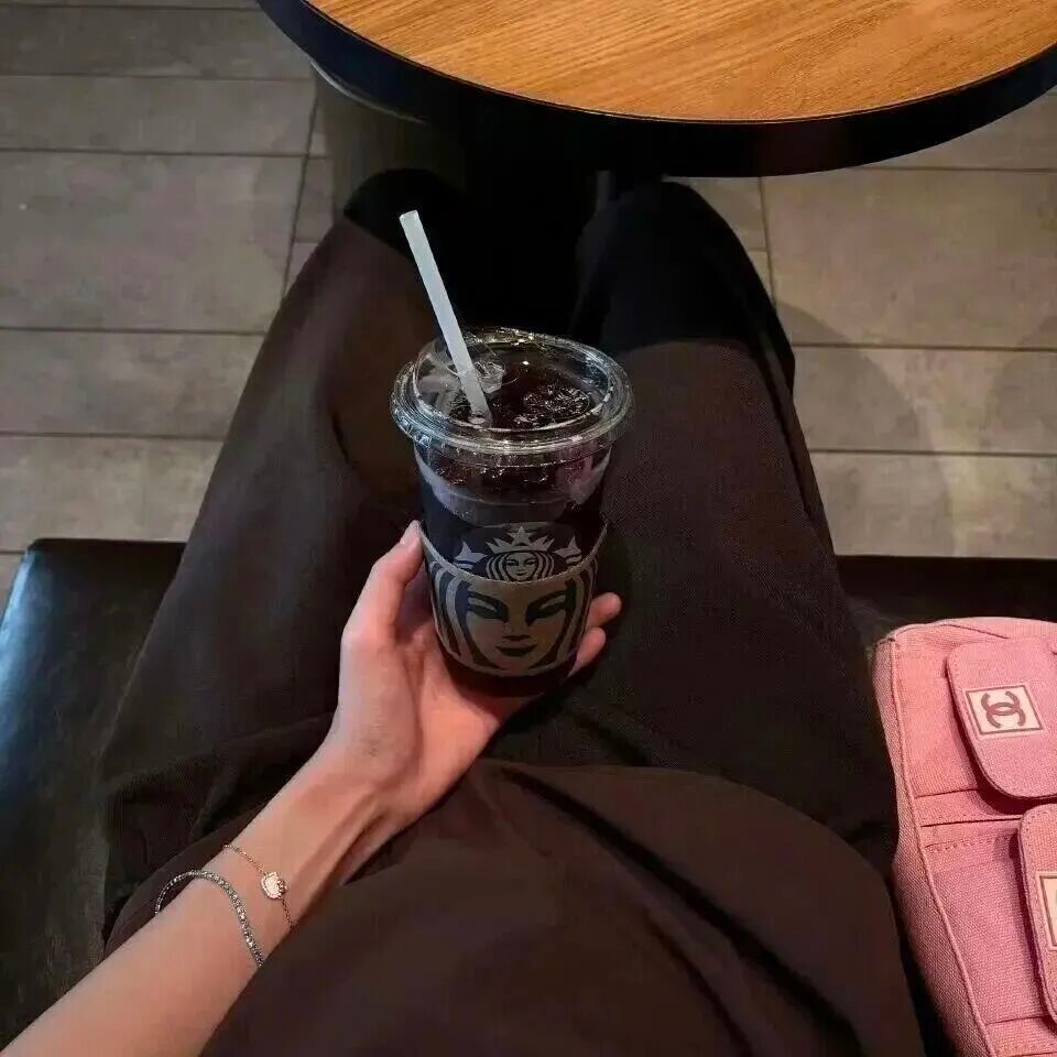 🍉 ✐⸝⸝𓂃 𝙤𝙠𝙖𝙮 🫶“笑对人生 美好发生 每天都要笑嘻嘻” 