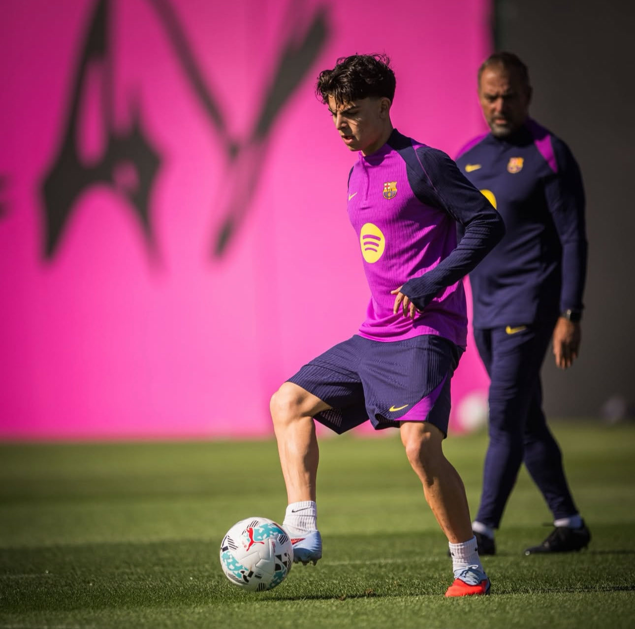 加泰电台：弗里克在对阵纽卡斯尔的比赛前与哈维·埃斯帕特进行了交谈，并告诉他： “