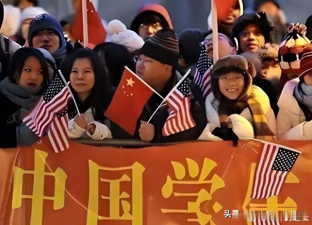 美国不留，中国企业家不要，被视为“间谍”的中国留学生没出路？先被美国海关关进"小