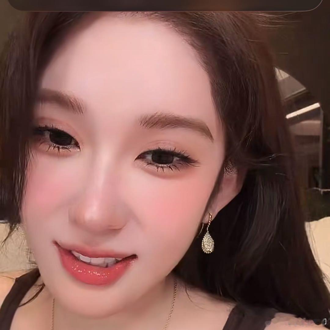 花三三直播回应有些人能不能别带节奏了花三三 张寓帅 