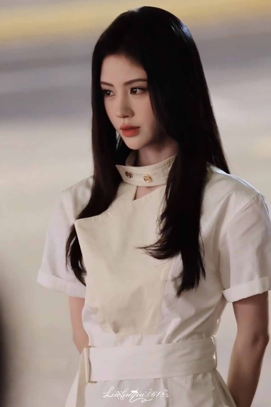 鞠婧祎[超话]鞠婧祎苏绿夏 掉落两张苏总🤍 ​​​