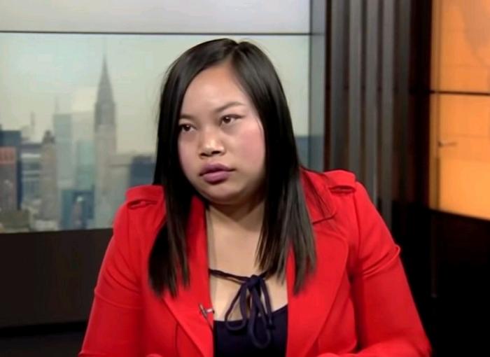“只有像狗一样巴结上司才能升职加薪。”这是罗玉凤在网络上的一段公开发言。
 
在
