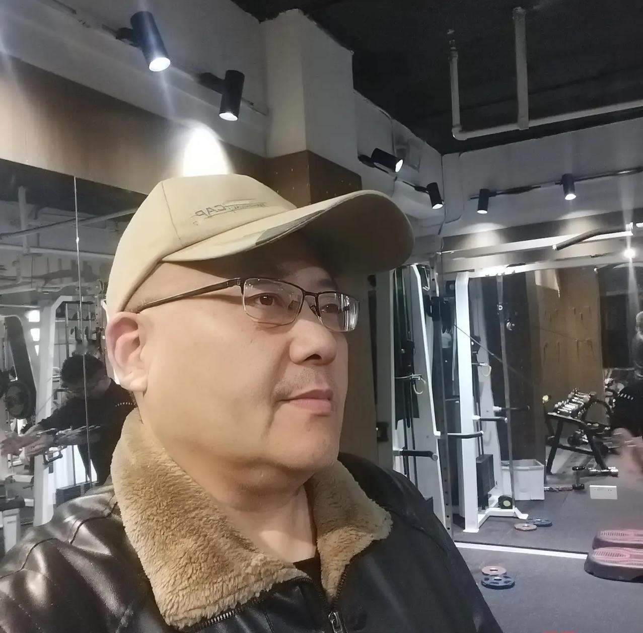 谁说我一味要找“小老婆”

我现在总感觉很奇怪，在网络上，有一些网友不分青红皂白