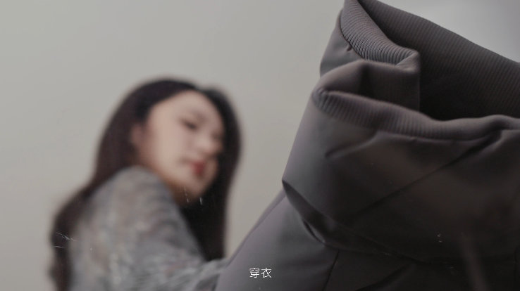 被李沁暖到了看李沁的短片狠狠共鸣！她在镜头前切换穿搭，每一套都透着真实的自在感，