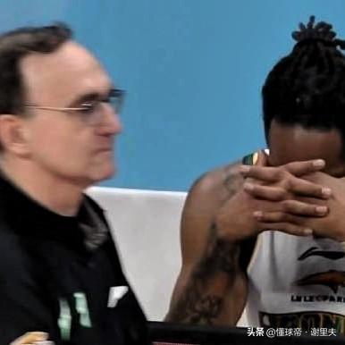 辽宁输一场，问题也不大，媒体人赛后一语道破天机，其实就是外援不行，辽宁三外援得分