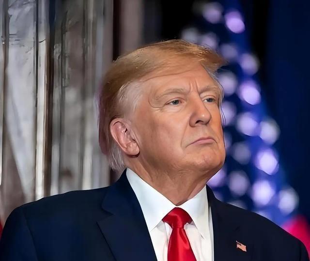 特朗普真是反复无常呀！
说白了，这哪是什么战略考量，摆明了就是冲着中期选举的选票