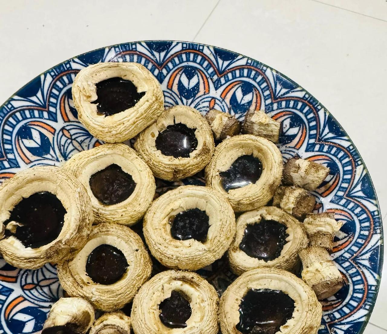 空气炸锅200度7分钟口磨出汁即出炉，拧黑胡椒碎撒一点细盐。（图片来自朋友发的微