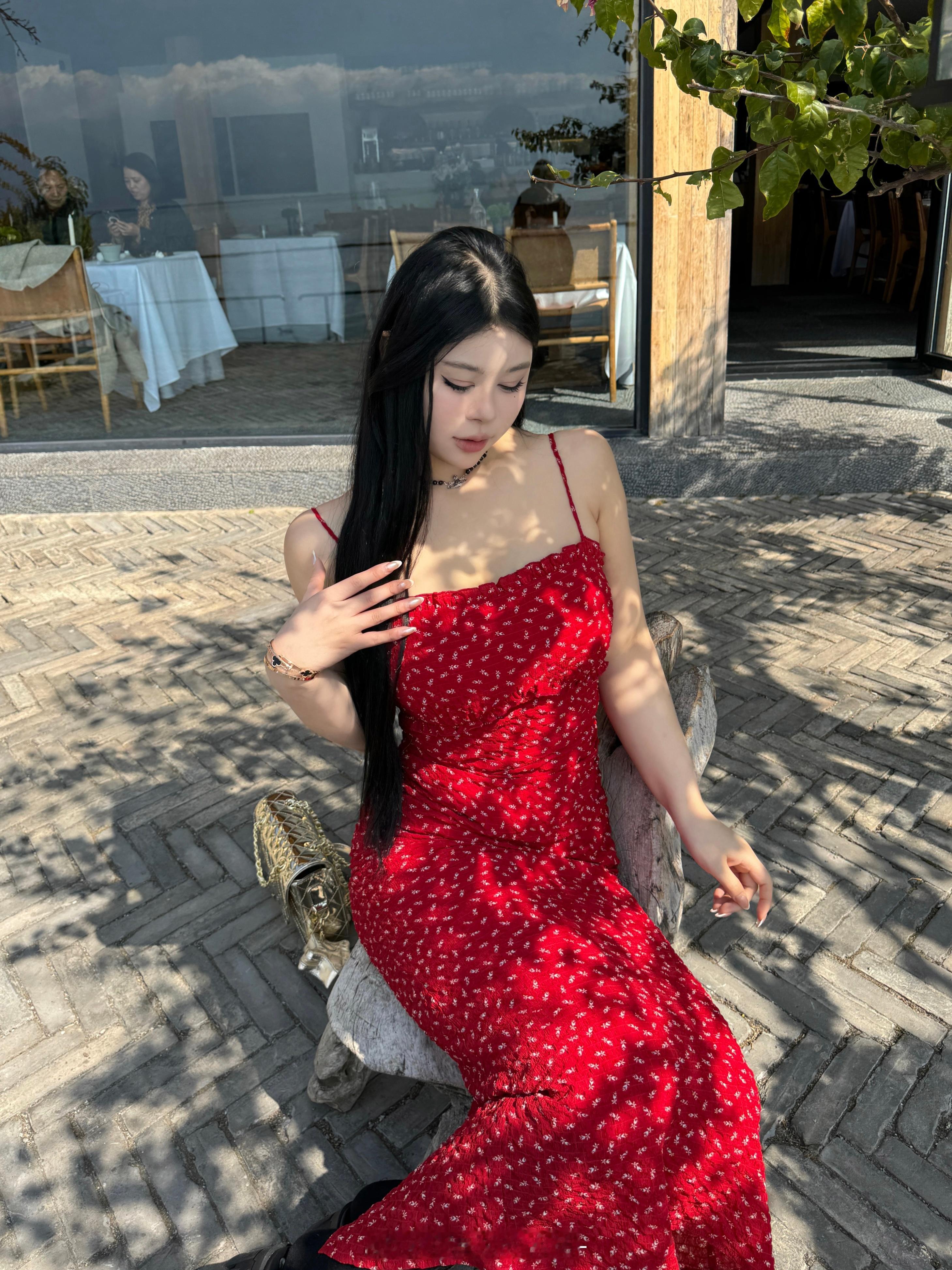 美丽小狗🐕‍🦺-自留啦 夏天去海边穿 看直播了嘛效果嘎嘎美丽！ ​​​