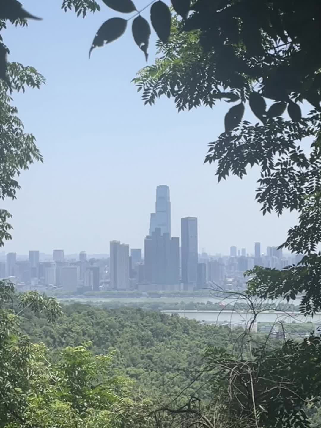 绝大多数婚外的感情是没有好结果的， 因为那些婚外的感情，大部分是一种统...