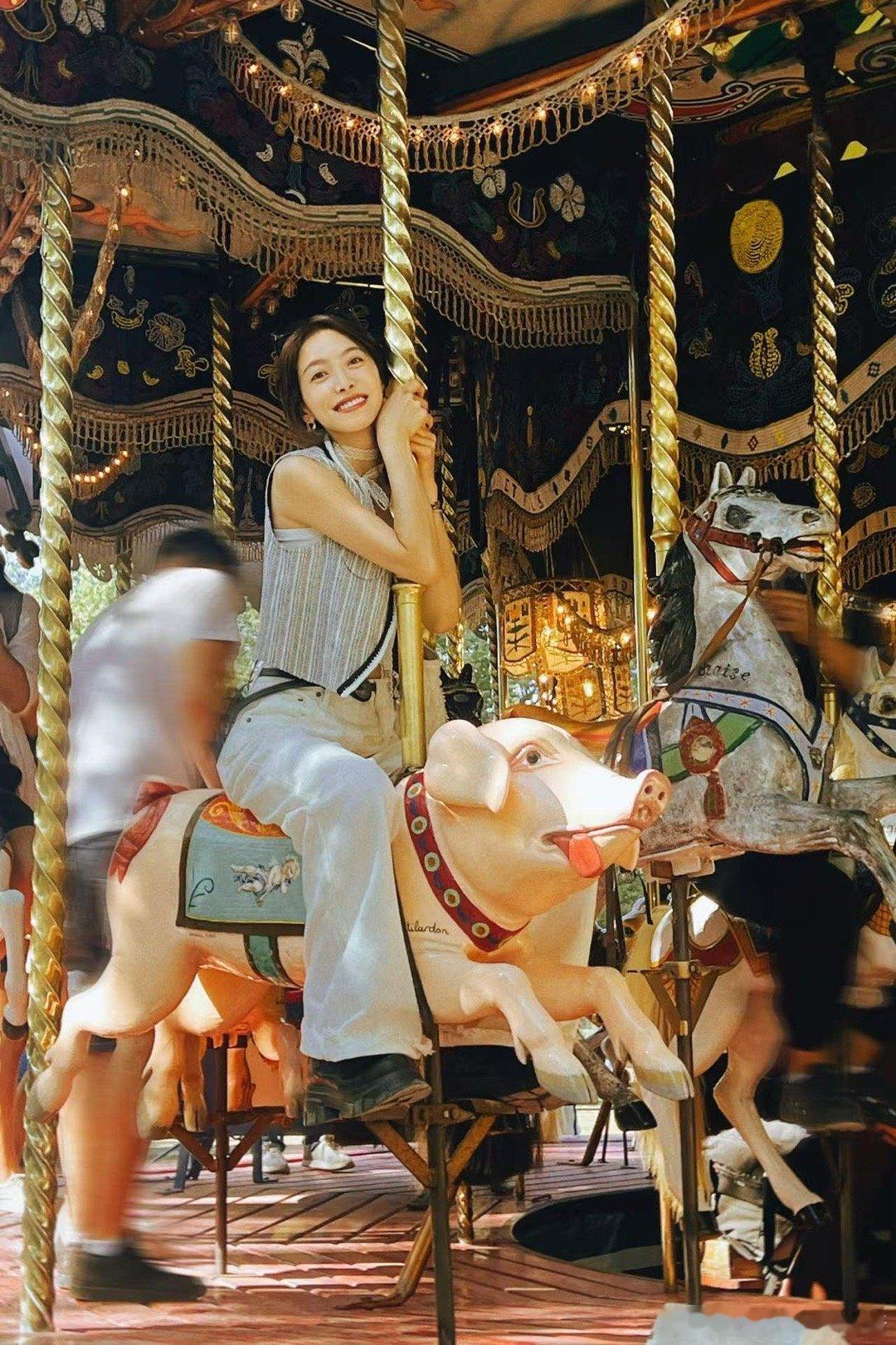 ♡ · 悦凯经纪 ║ #宋茜 · ♡ #花儿与少年6 安纳西之旅    浪漫循环