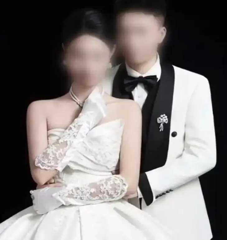 原本该敲锣打鼓办婚礼的日子，却变成了两家人的葬礼。11月24日，湖南双峰县青树坪