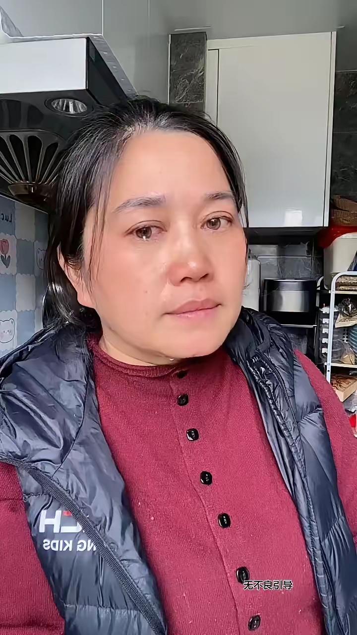 年三十，孙子孙女每人各二百块压岁钱少不？我想问问大家，年三十孙子孙女每人各二百块