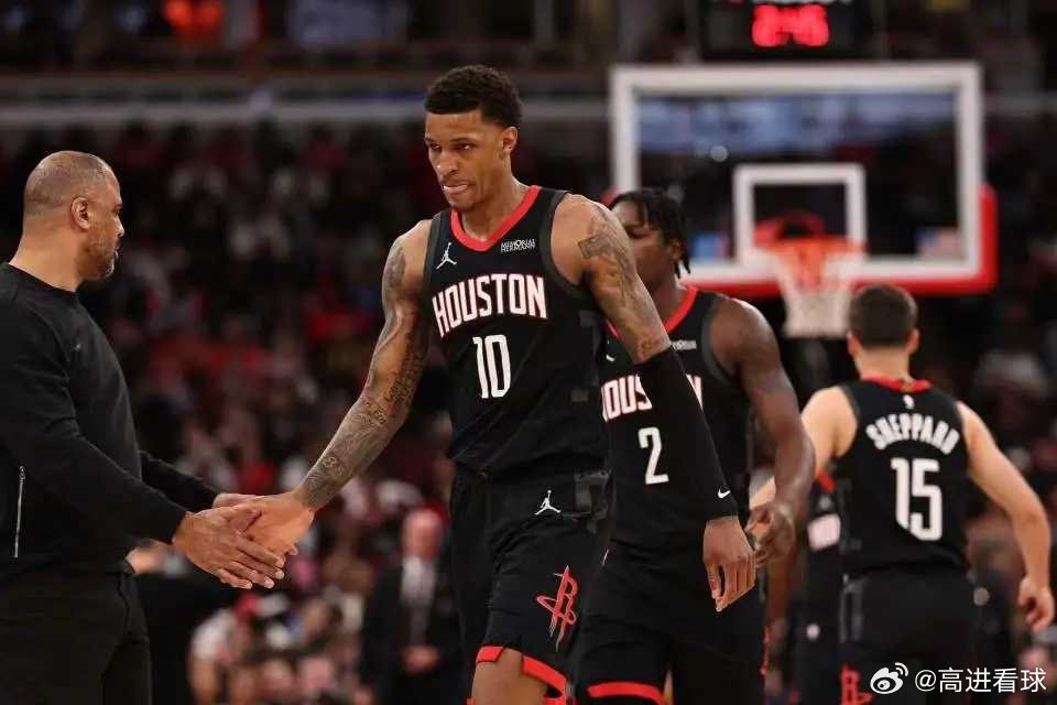 杜兰特40+7+5致命犯规！火箭无缘22分逆转公牛 申京33+13+10北京时间