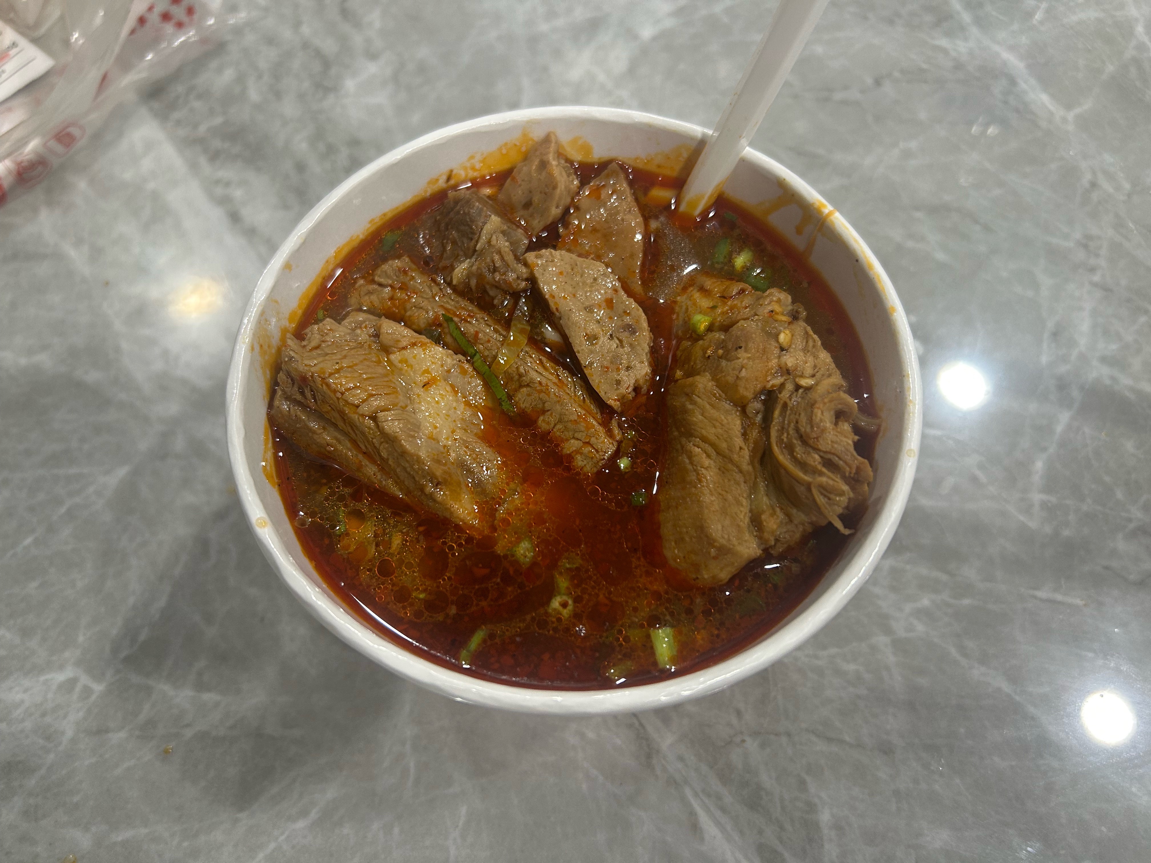 吃一碗牛肉面