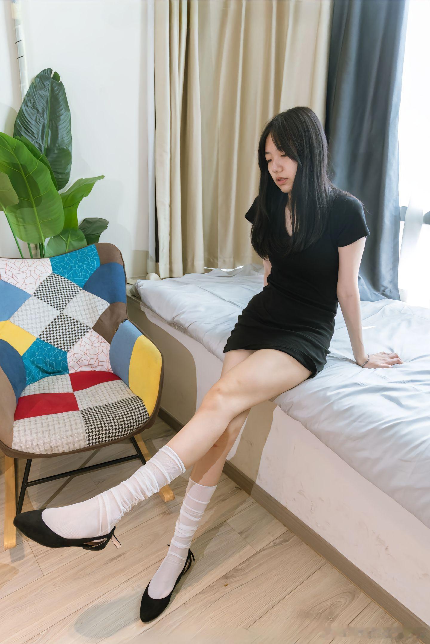 小甜豆好可爱～话说这是什么丝袜，怎么没见过... ​​​