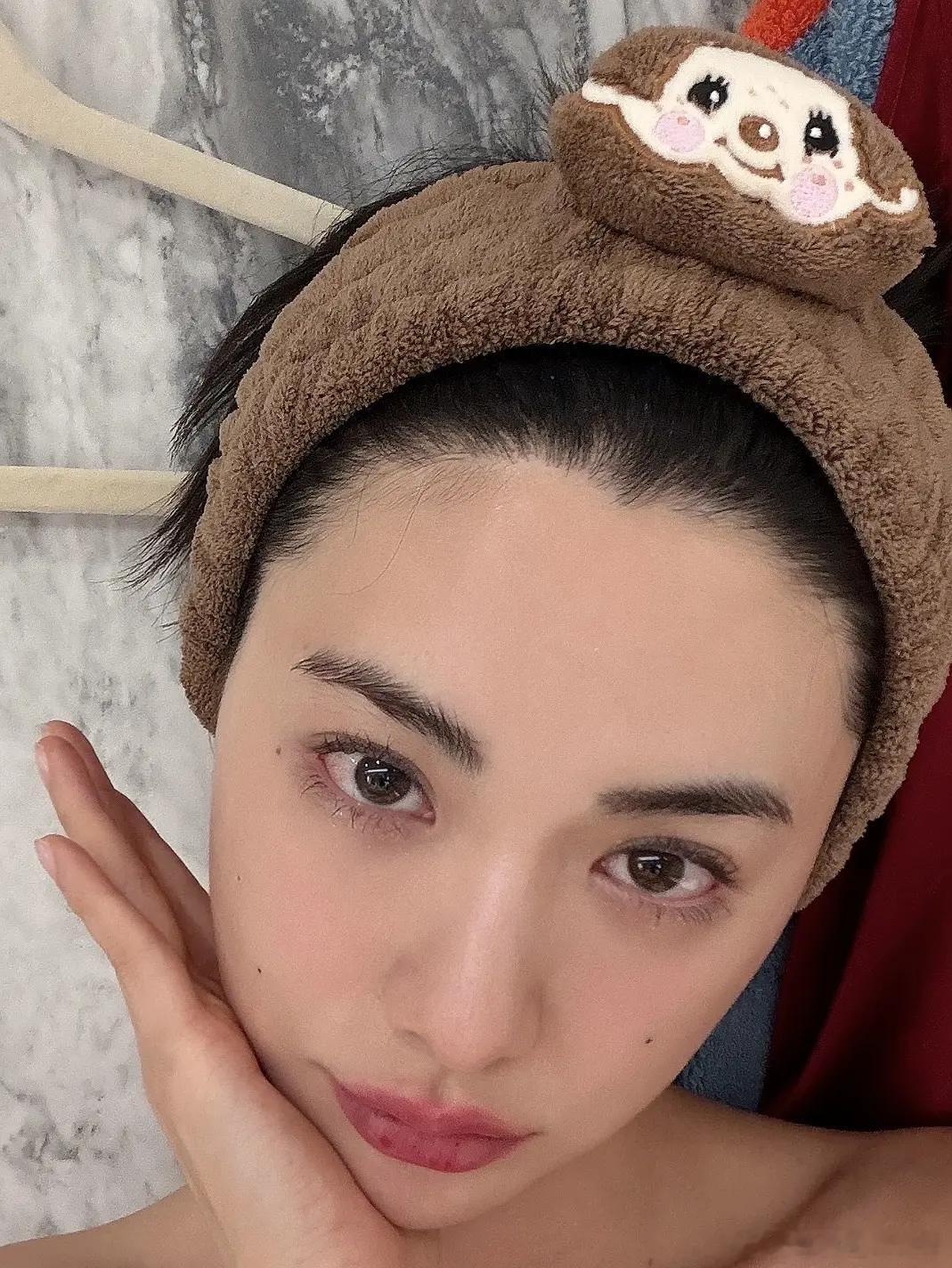 林珍娜的脸好完美 